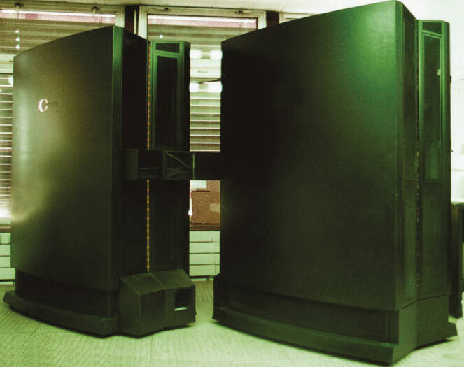 superkomputer Convex SPP1200/XA w Cyfronecie